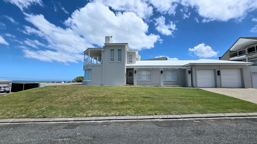 6 Bedroom Property for Sale in Franskraal Western Cape